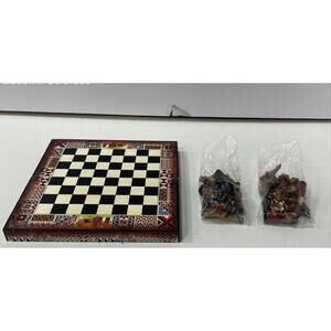 VINTAGE PERUVIAN CHESS SET FOLDING BOARD CASE